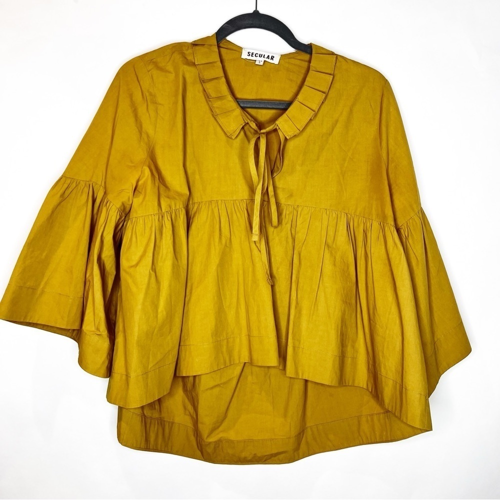 Secular Lab | Cropped Asymmetrical Top - Picture 2 of 5